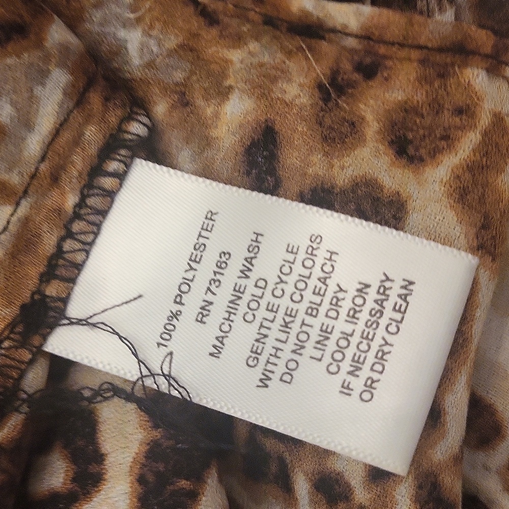 Spense Leopard Print Pleated Women's Top - Picture 4 of 4